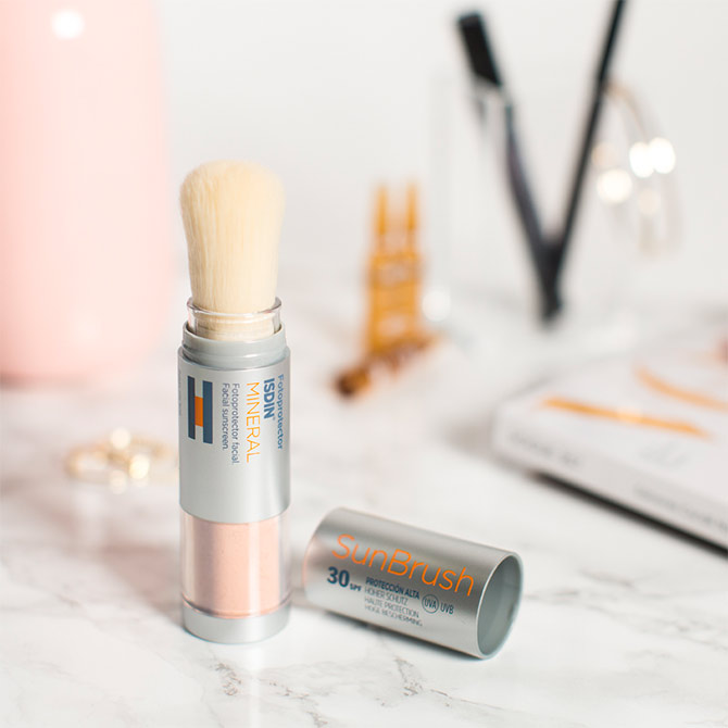 Premio Glamour Belleza SunBrush ISDIN