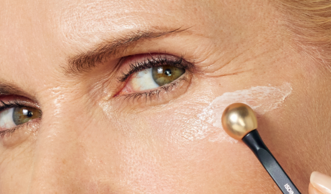 contorno de ojos cómo utilizar